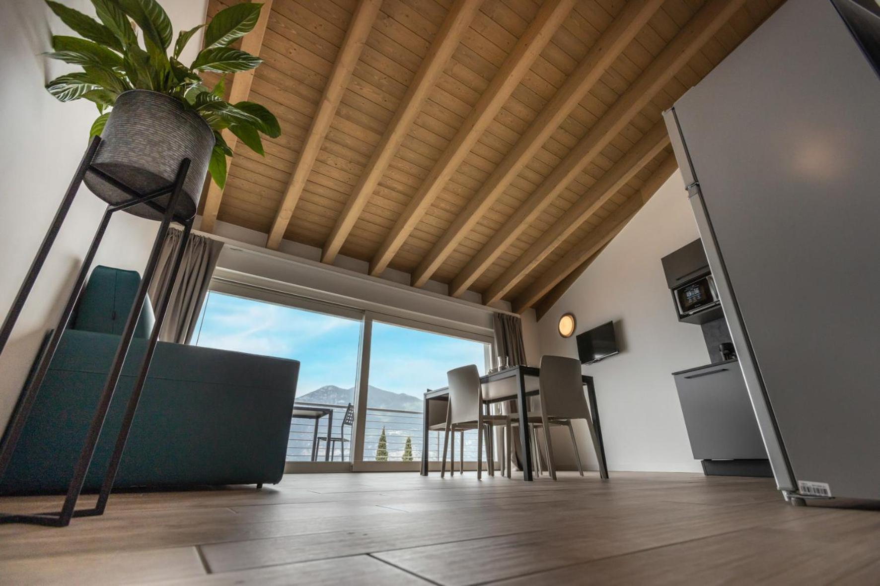 Residence Solei Classic & Plus Brenzone sul Garda Exterior photo