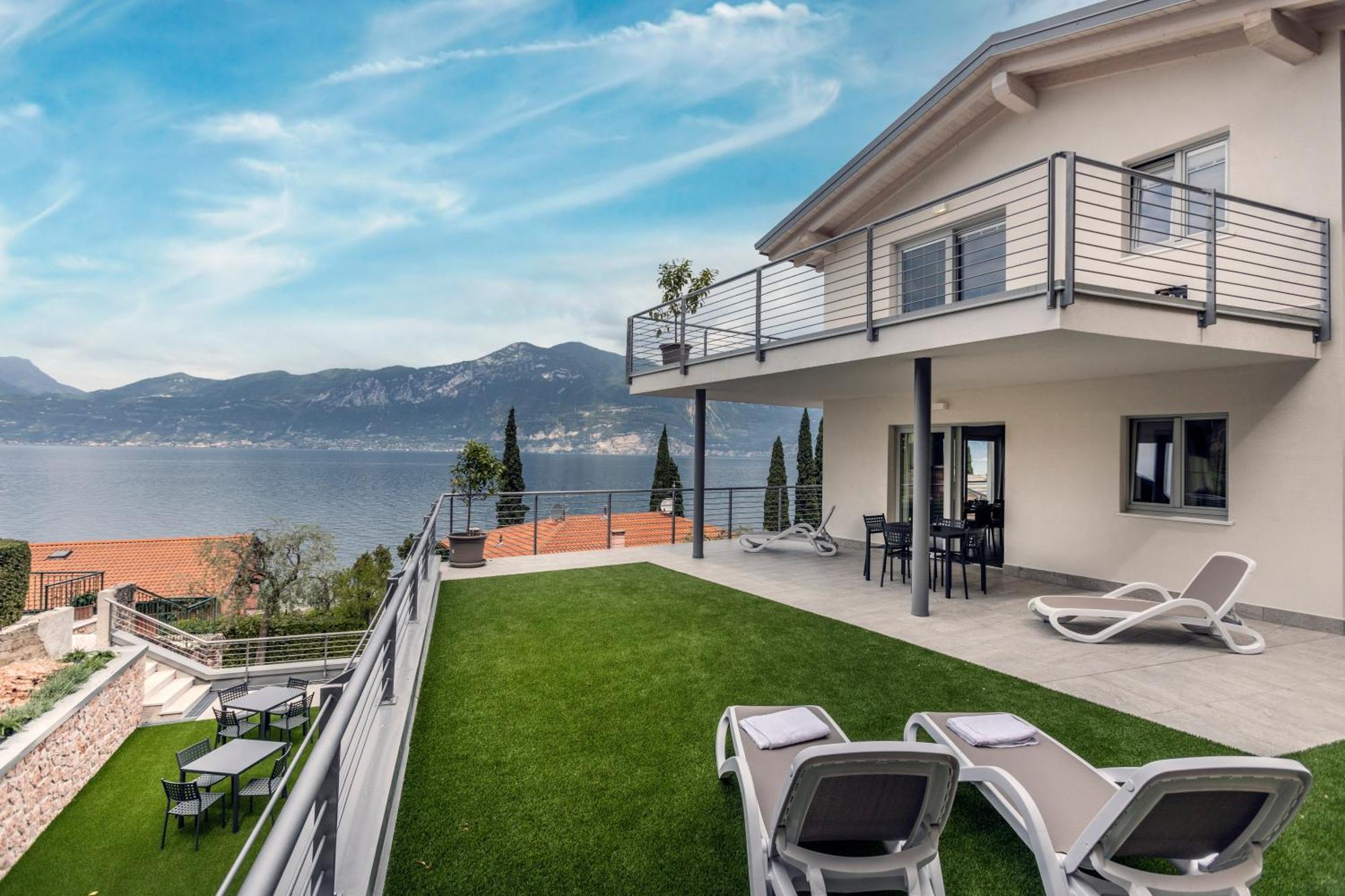 Residence Solei Classic & Plus Brenzone sul Garda Exterior photo