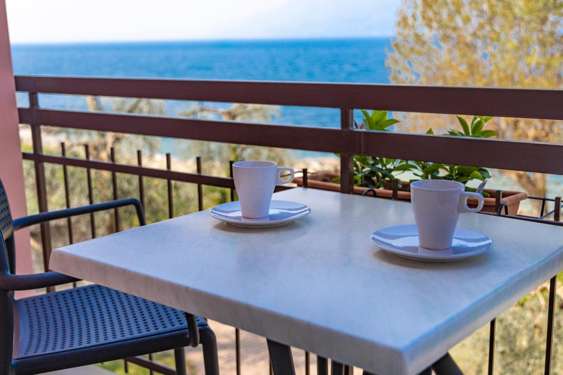 Residence Solei Classic & Plus Brenzone sul Garda Exterior photo
