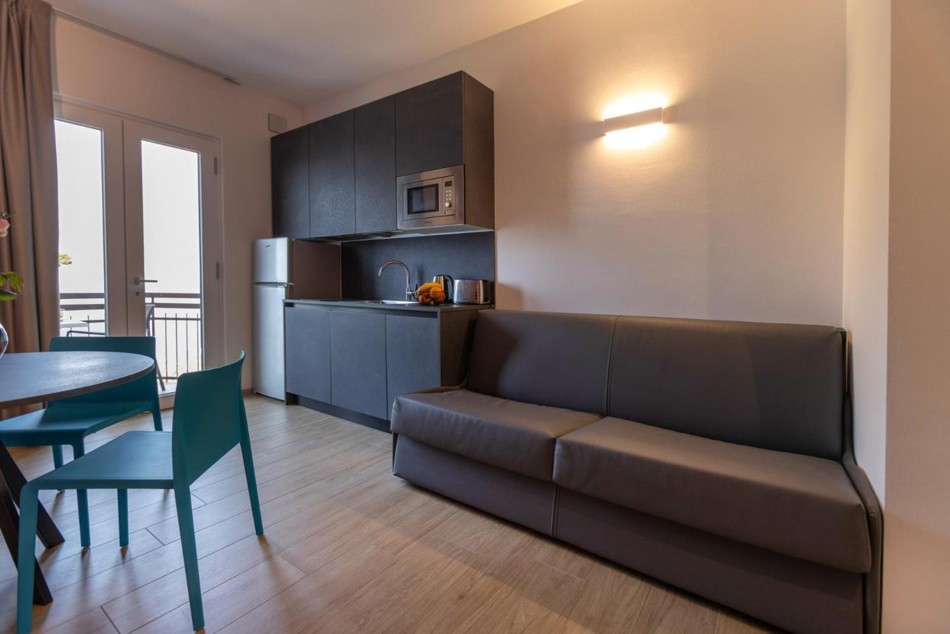 Residence Solei Classic & Plus Brenzone sul Garda Exterior photo